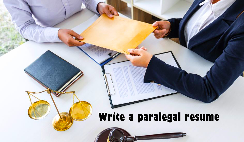 how to become a paralegal